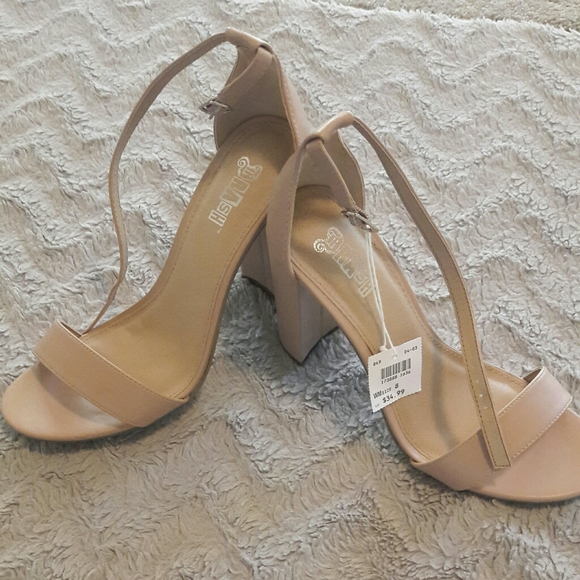 Heels - Picture 2 of 6